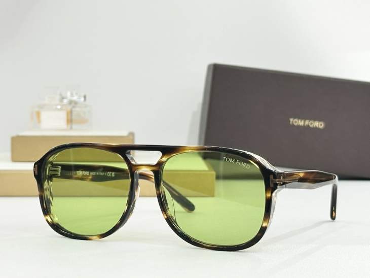 Picture of Tom Ford Sunglasses _SKUfw76704156fw